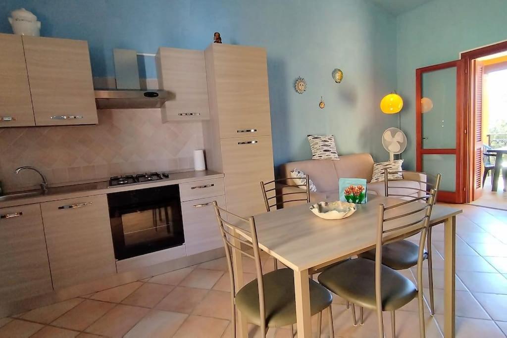 Appartamento Sole E Mare Budoni Esterno foto